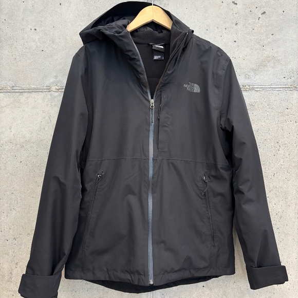 The North Face Men's INLUX Insulated Waterproof Jacket, Black, size Medium - Picture 5 of 11